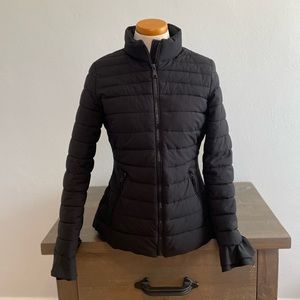 Black Tahari Puffer Coat Womens XS with ruffled sleeves